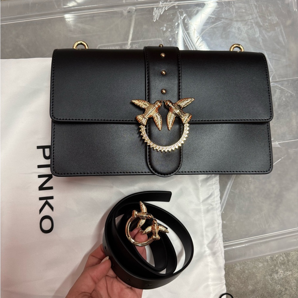Pinko real new! Black Leather Shoulder Bag